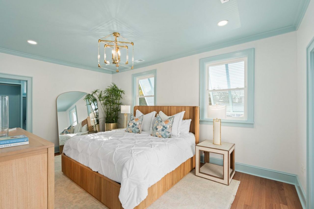 2218 Myrtle Avenue Photo 11