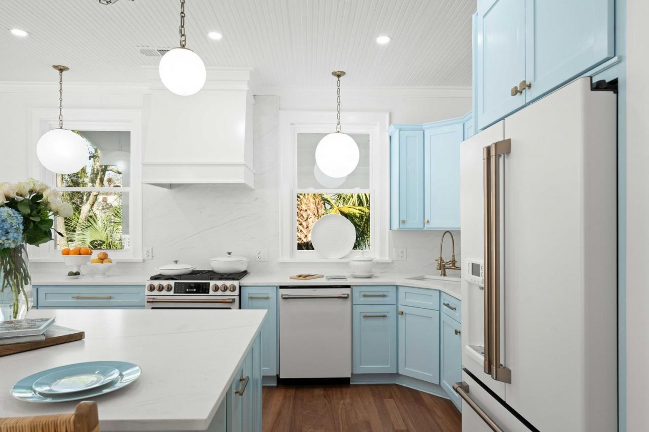 2218 Myrtle Avenue Photo 6