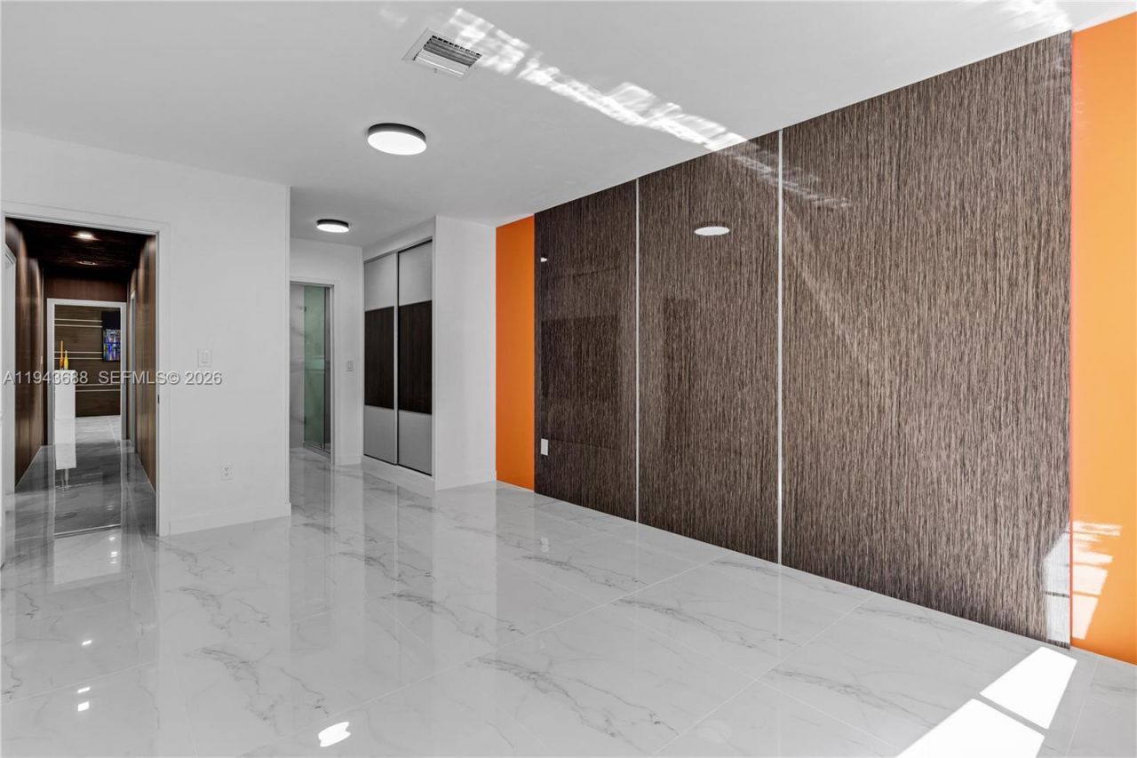 12525 SW 68th Ct, Pinecrest, FL 33156 Photo