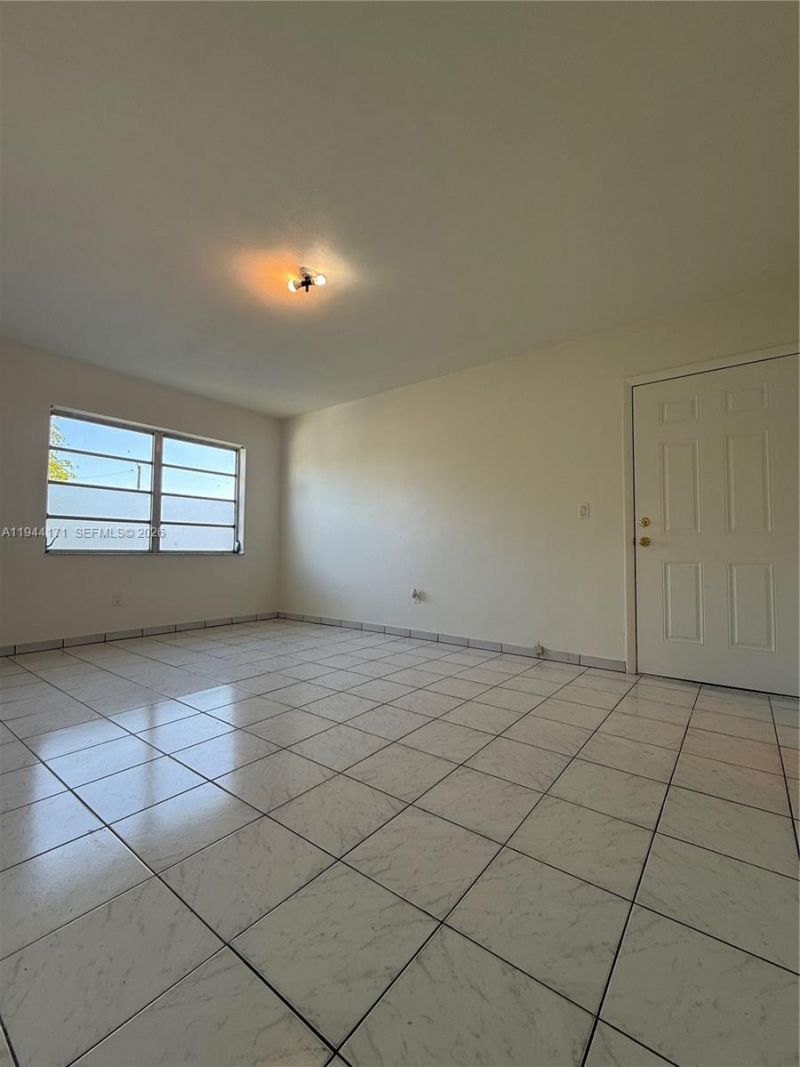 22 SW 55th Ave Rd, Unit U, Miami, FL 33134 Photo
