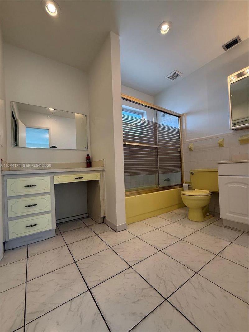 22 SW 55th Ave Rd, Unit U, Miami, FL 33134 Photo