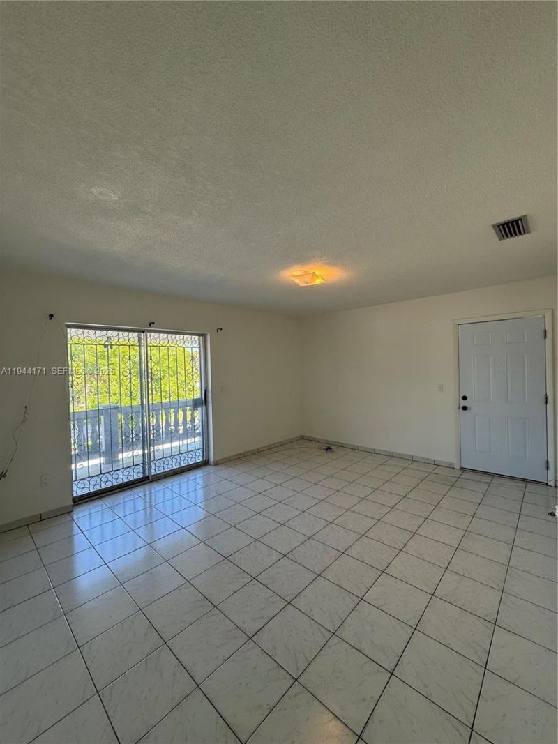 22 SW 55th Ave Rd, Unit U, Miami, FL 33134 Photo