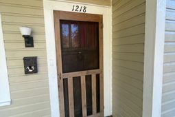 1218 Wichman Street photo 4