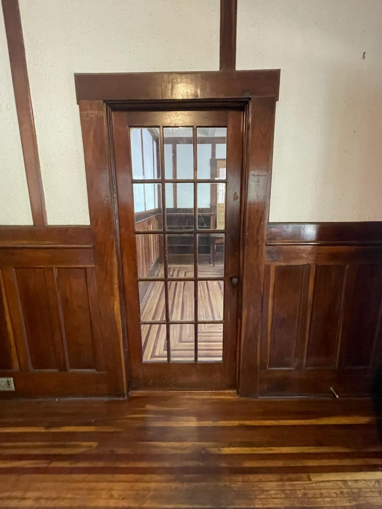 1218 Wichman Street Photo 6