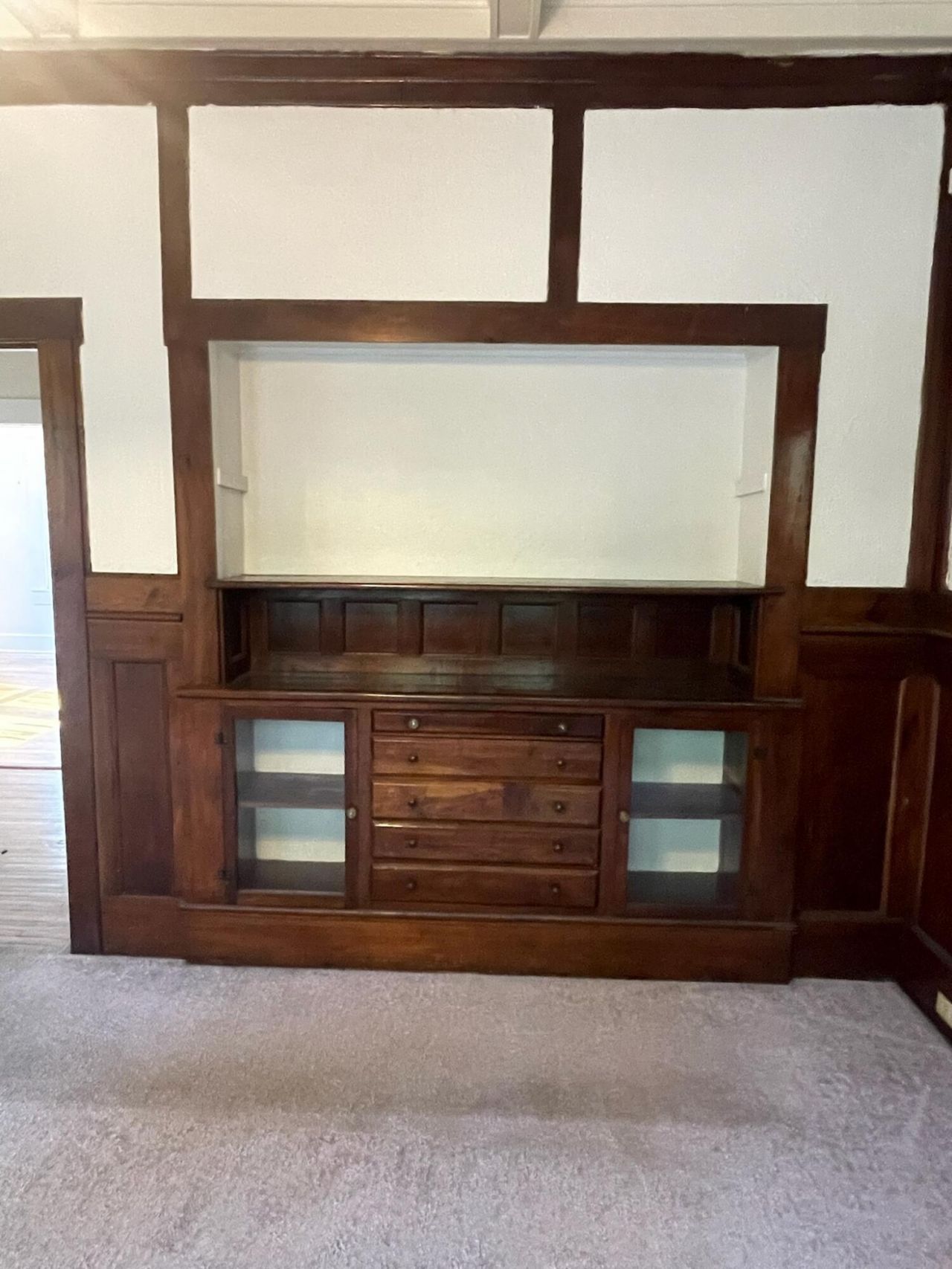 1218 Wichman Street Photo 8