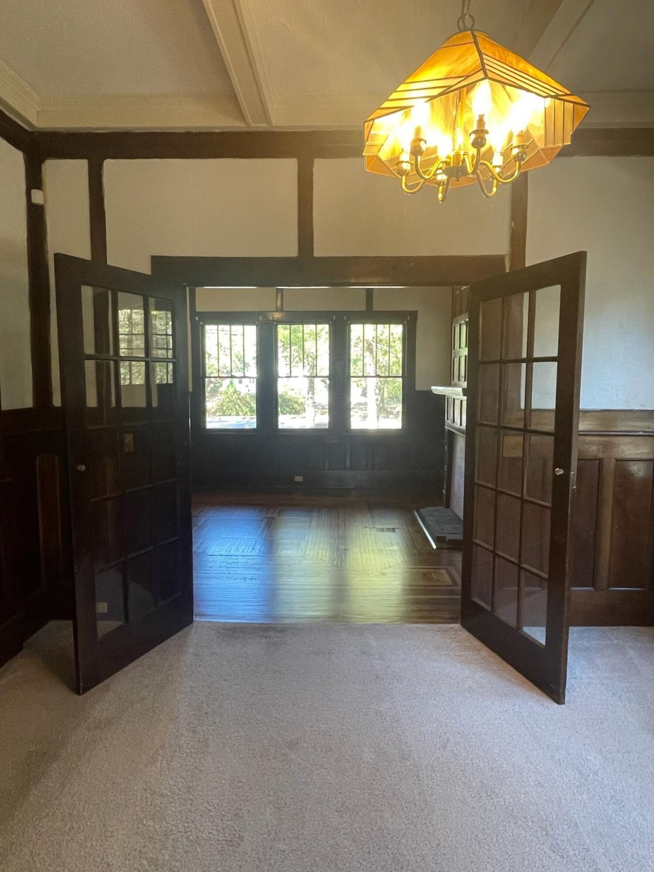 1218 Wichman Street Photo 9