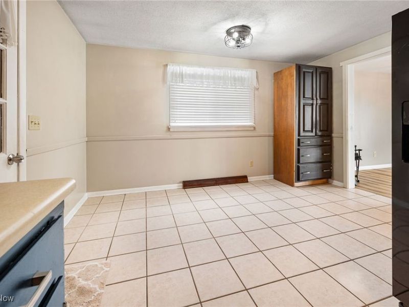 2685 Chaucer Drive NE, Canton, OH 44721 Photo 12