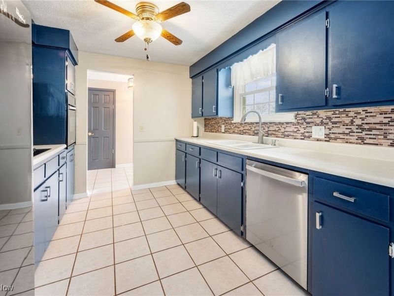 2685 Chaucer Drive NE, Canton, OH 44721 Photo 14