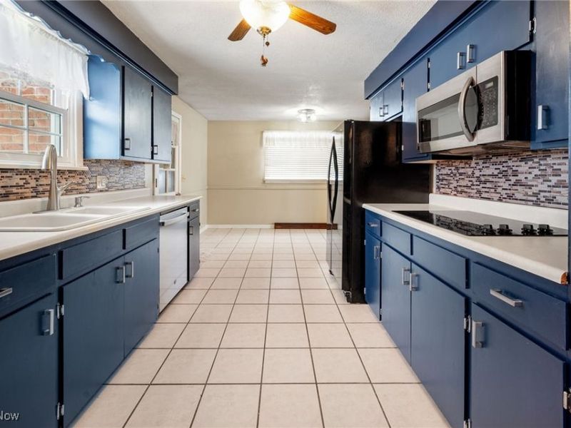 2685 Chaucer Drive NE, Canton, OH 44721 Photo 15