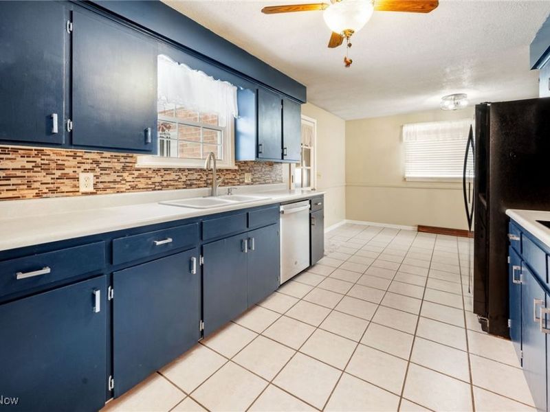 2685 Chaucer Drive NE, Canton, OH 44721 Photo 17