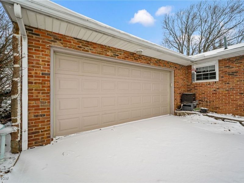 2685 Chaucer Drive NE, Canton, OH 44721 Photo 4