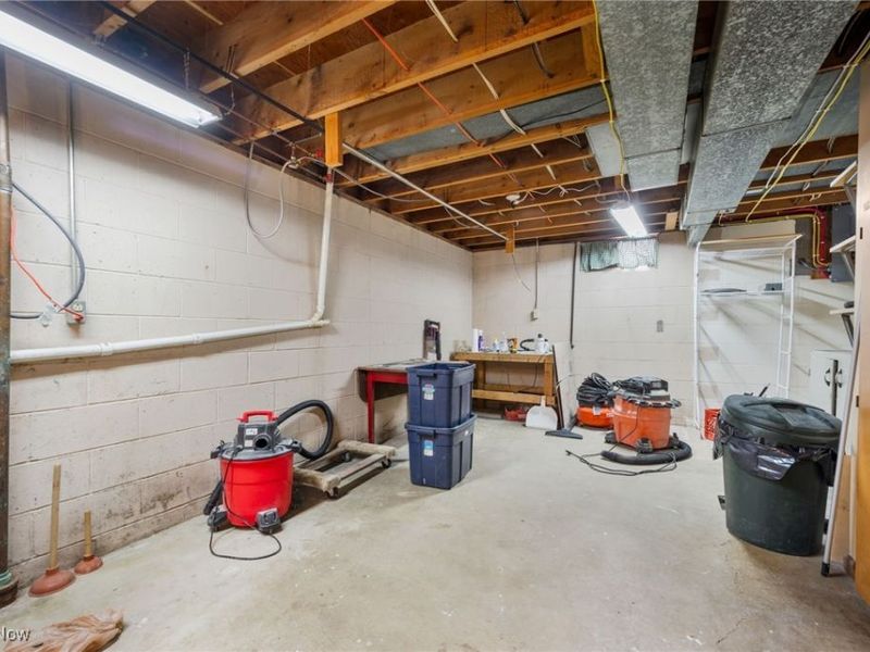 2685 Chaucer Drive NE, Canton, OH 44721 Photo 40