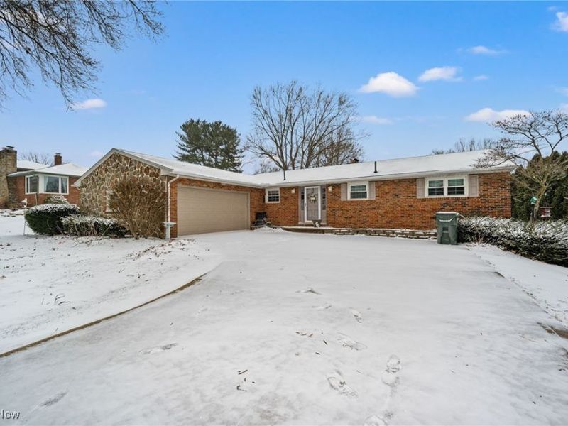 2685 Chaucer Drive NE, Canton, OH 44721 Photo 5