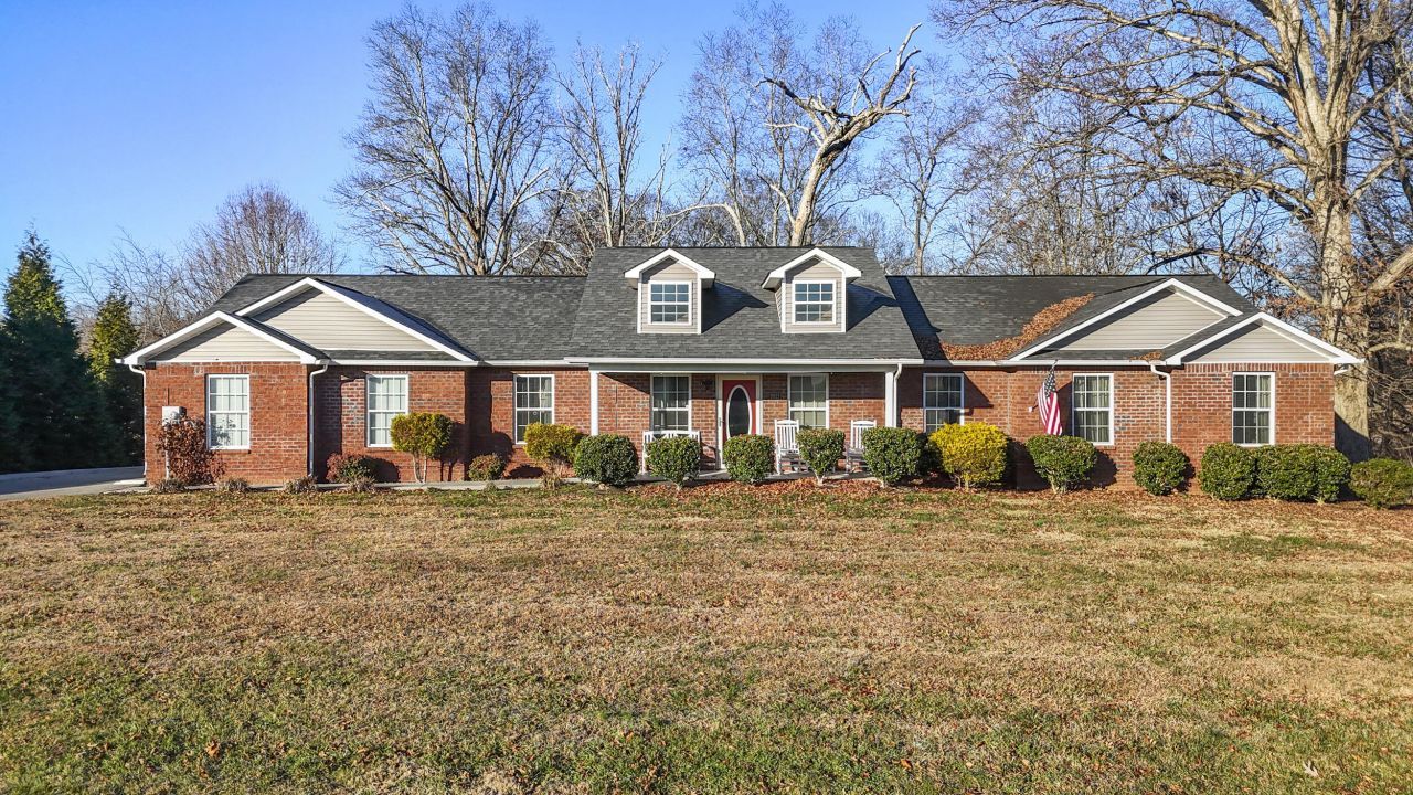 2021 Lindsey Lane Jefferson City, TN 37760