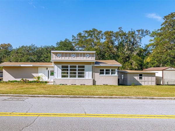 910 NE 11TH AVENUE, OCALA, FL 34470