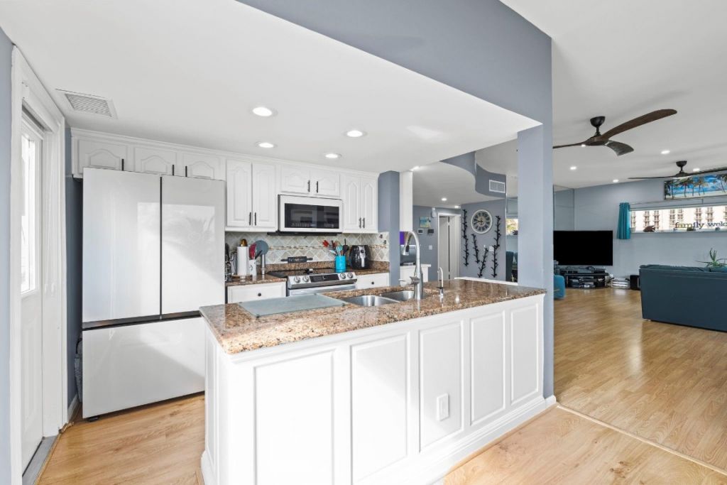 2201 N Surf Rd, Hollywood, FL 33019 Photo