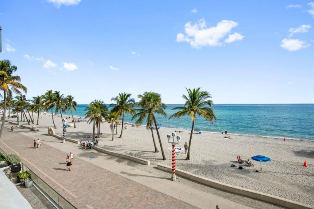 2201 N Surf Rd, Hollywood, FL 33019 Photo