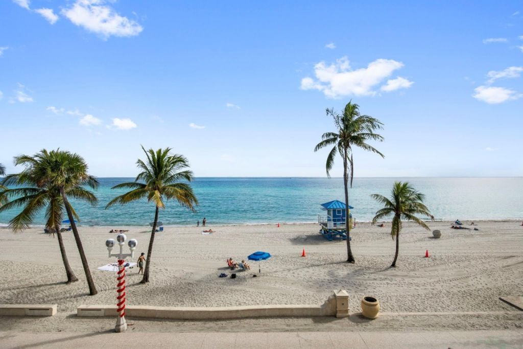 2201 N Surf Rd, Hollywood, FL 33019 Photo