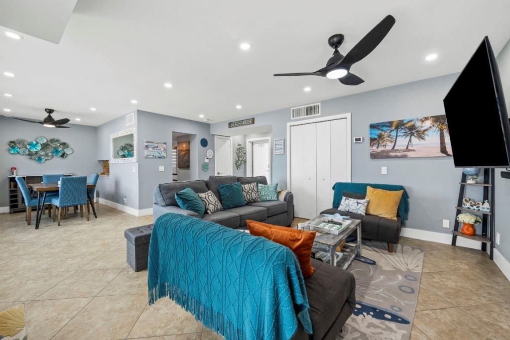 2201 N Surf Rd, Hollywood, FL 33019 Photo