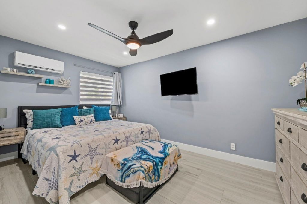 2201 N Surf Rd, Hollywood, FL 33019 Photo