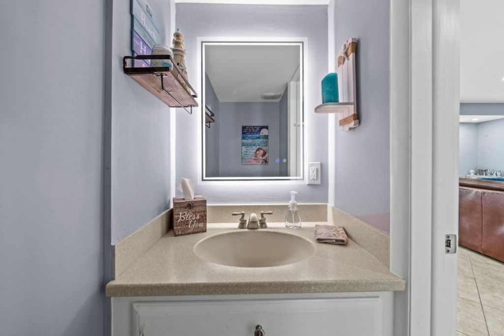 2201 N Surf Rd, Hollywood, FL 33019 Photo