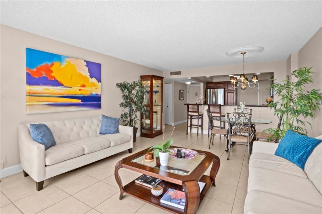 3015 N Ocean Boulevard, Unit 7K, Fort Lauderdale, FL 33308 Photo