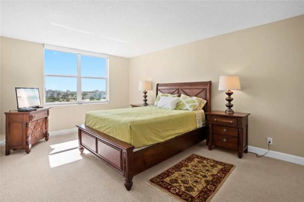 3015 N Ocean Boulevard, Unit 7K, Fort Lauderdale, FL 33308 Photo