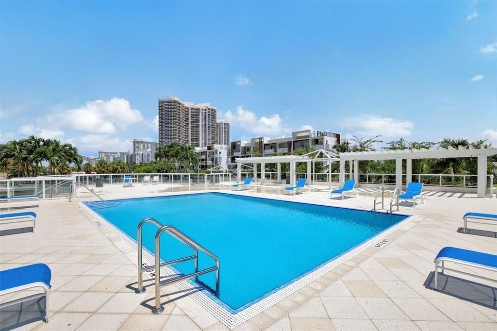 3015 N Ocean Boulevard, Unit 7K, Fort Lauderdale, FL 33308 Photo