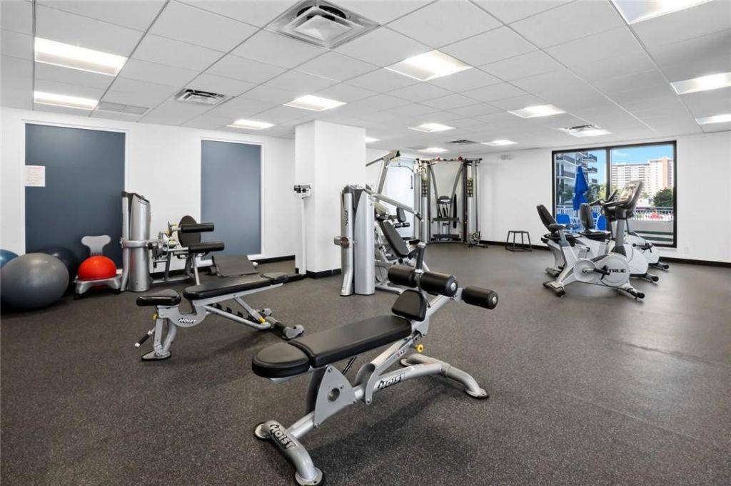 3015 N Ocean Boulevard, Unit 7K, Fort Lauderdale, FL 33308 Photo