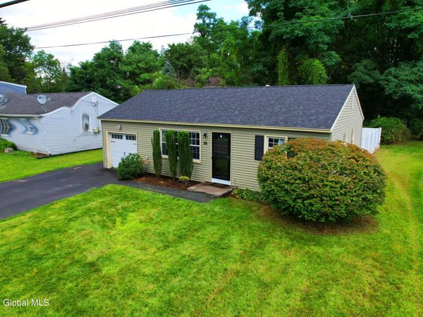 66 Cordell Road, Schenectady, NY 12304