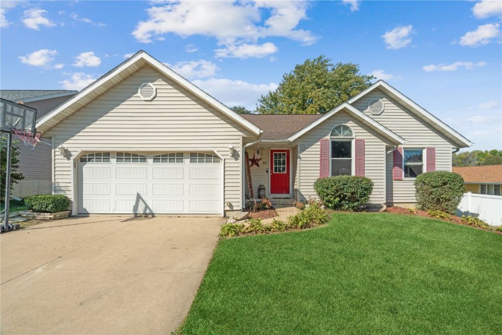 307 N John Street, Mechanicsville, IA 52306 Main Photo