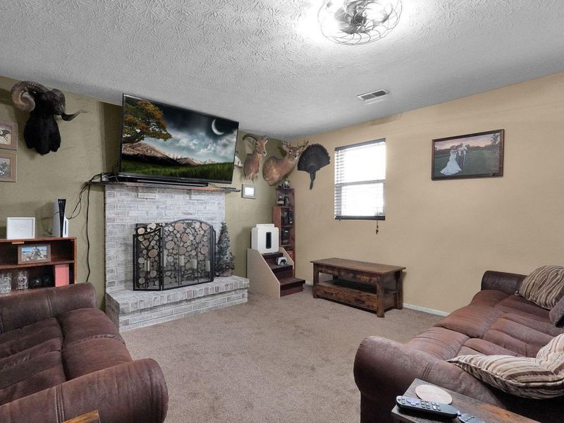 1905 Denise Drive, Columbus, OH 43229 Photo 2