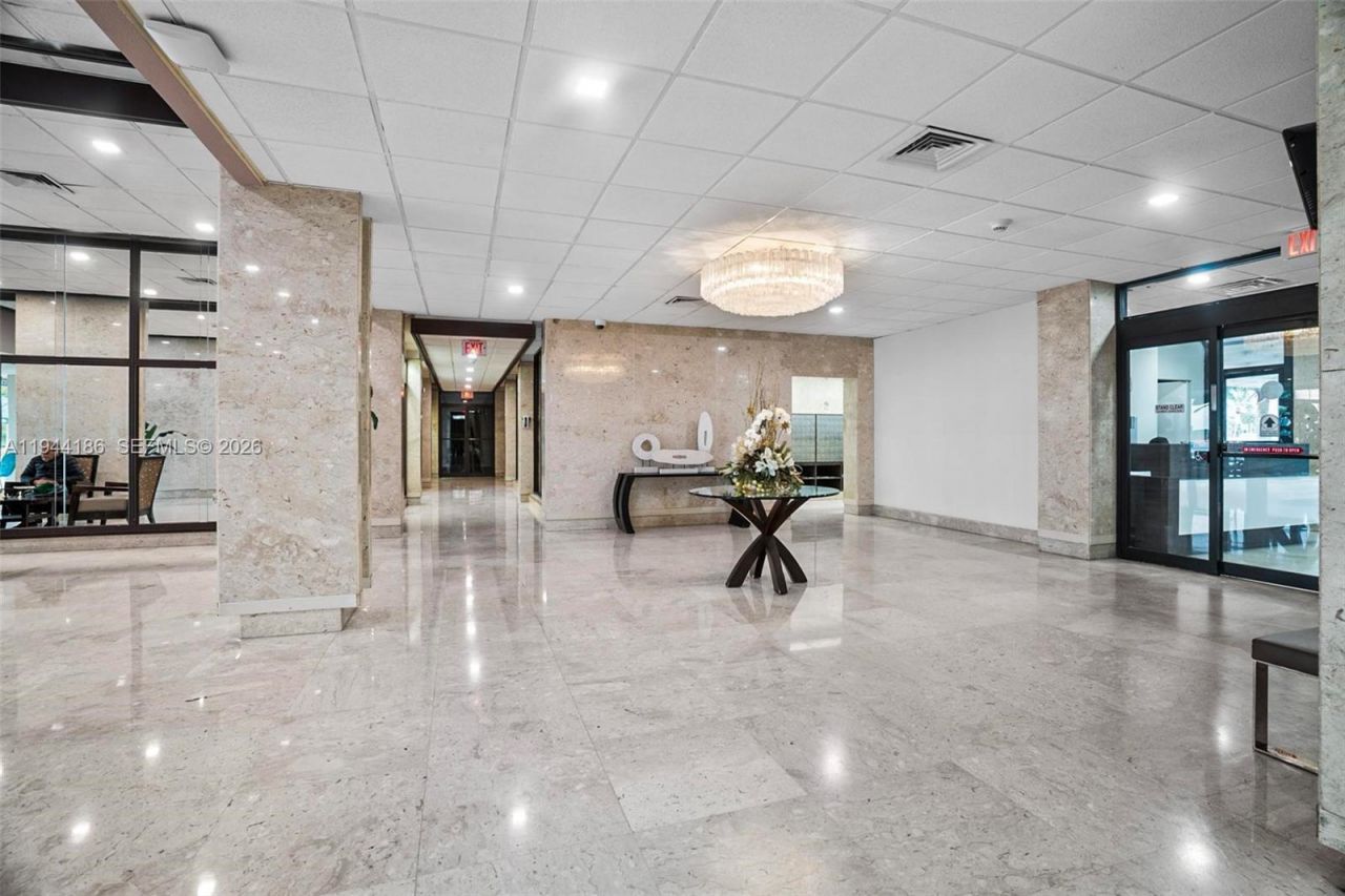 300 Bayview Dr , Unit 2108, Sunny Isles Beach, FL 33160 Photo