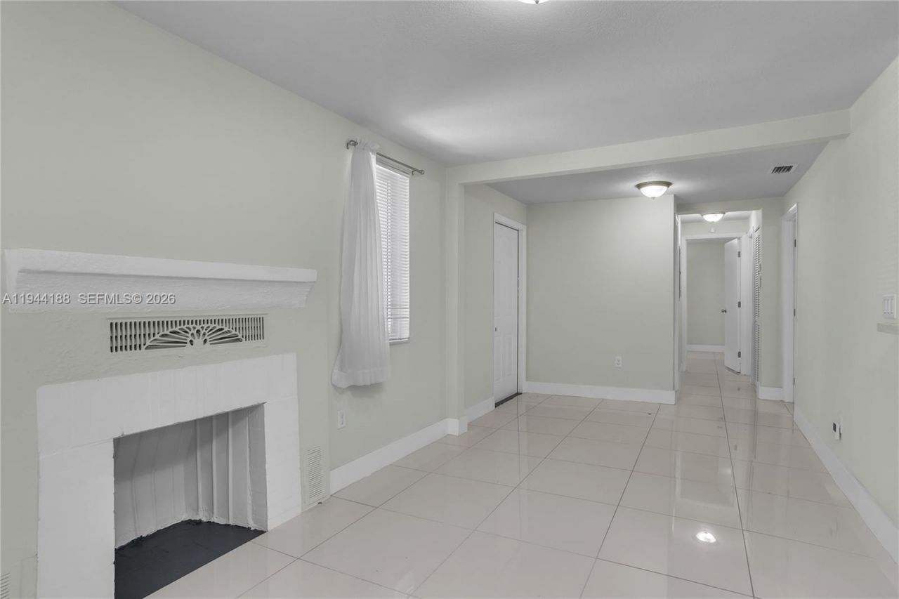 9398 NW 4th Ave , Miami, FL 33150 Photo