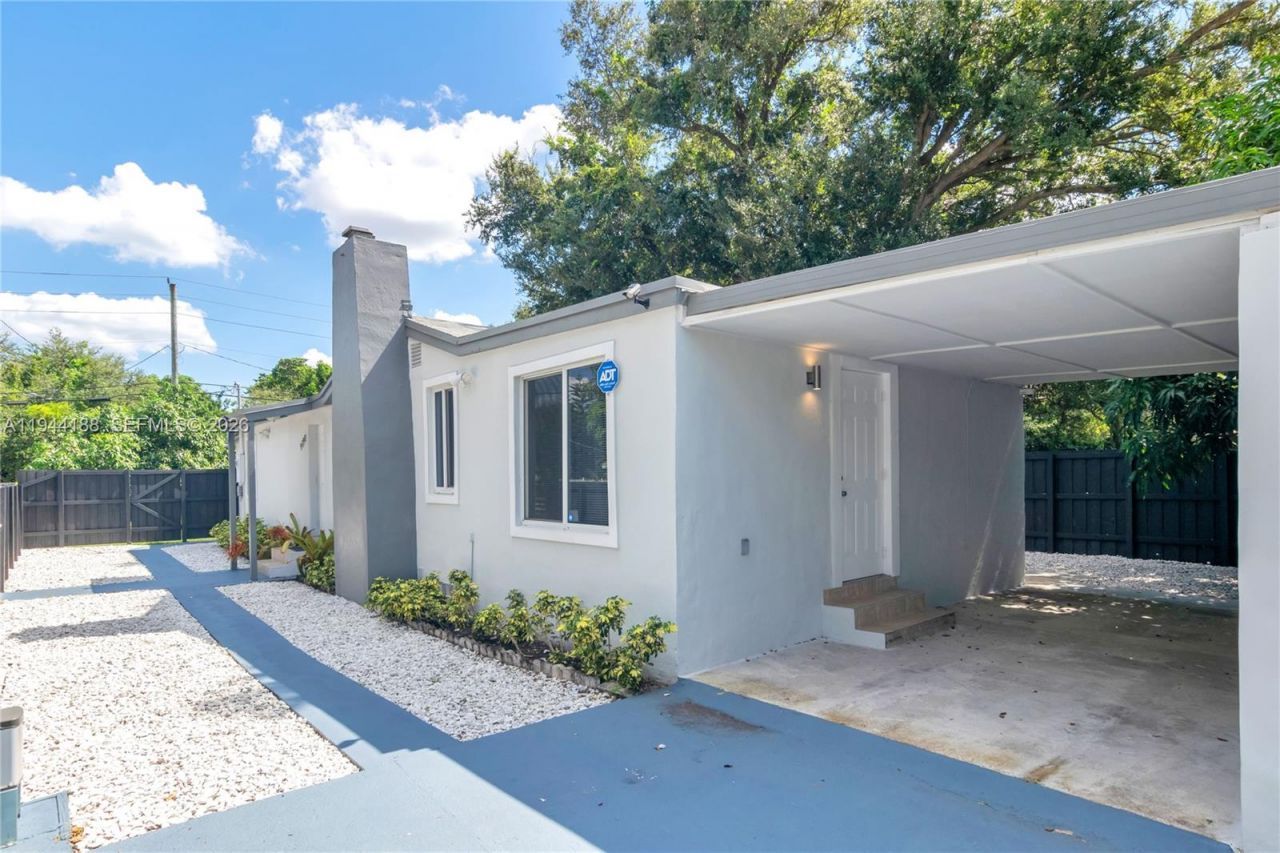 9398 NW 4th Ave , Miami, FL 33150 Photo