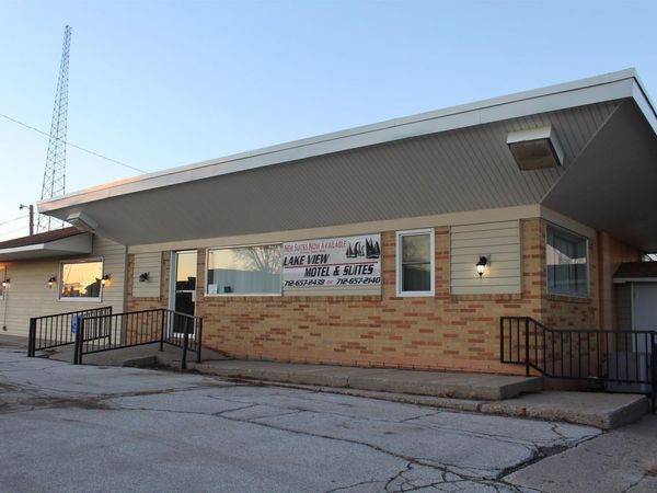 138 & 140 9th Street, Lake View, IA 51450