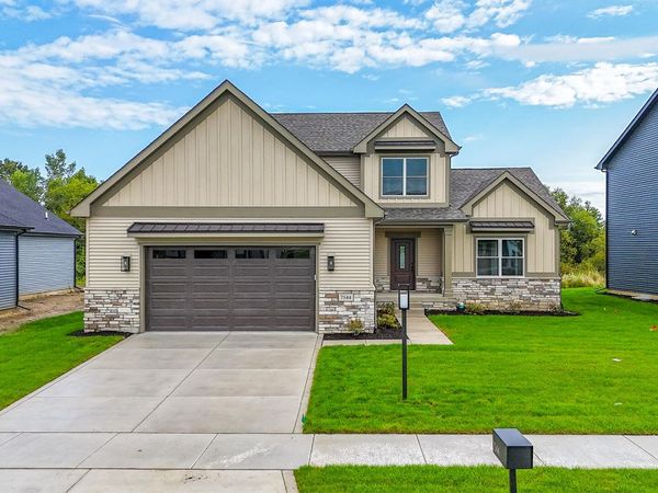 3106 Forestside Lane, Valparaiso, IN 46385