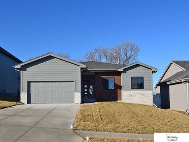 7610 N 116 Avenue, Omaha, NE 68142