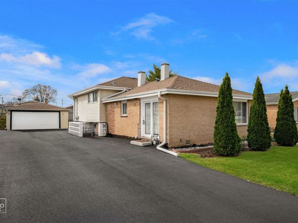 502 E Memorial Road, Bensenville, IL 60106