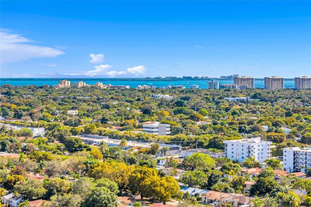 2612 SW 19th Terrace, Miami, FL 33145 Photo