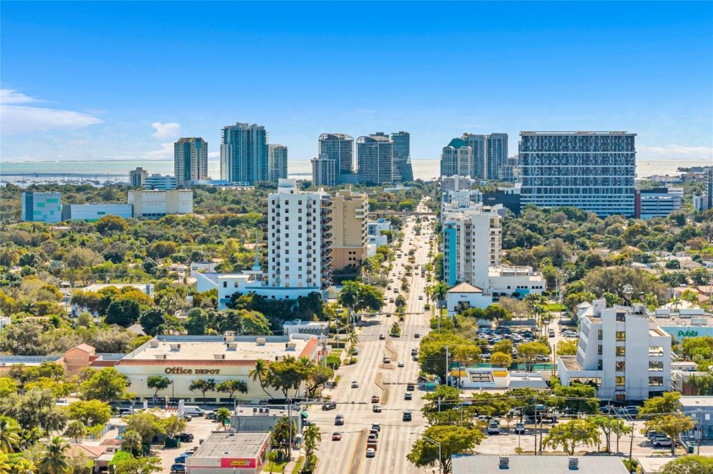 2612 SW 19th Terrace, Miami, FL 33145 Photo