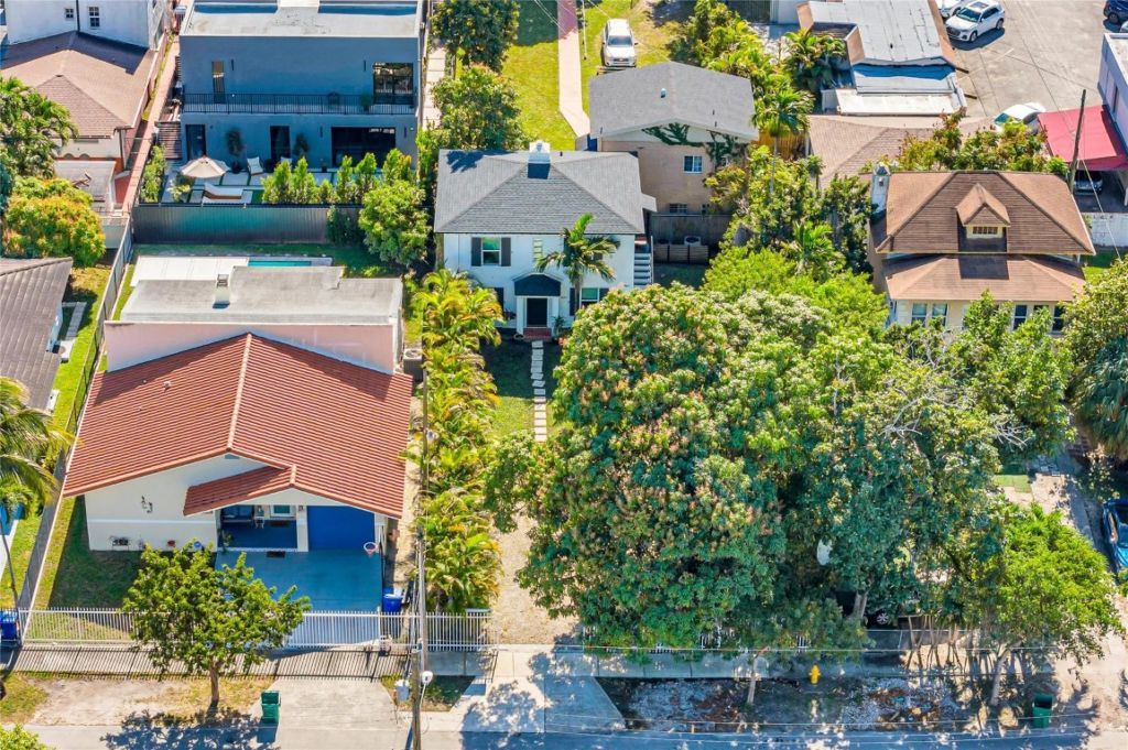 2612 SW 19th Terrace, Miami, FL 33145 Photo