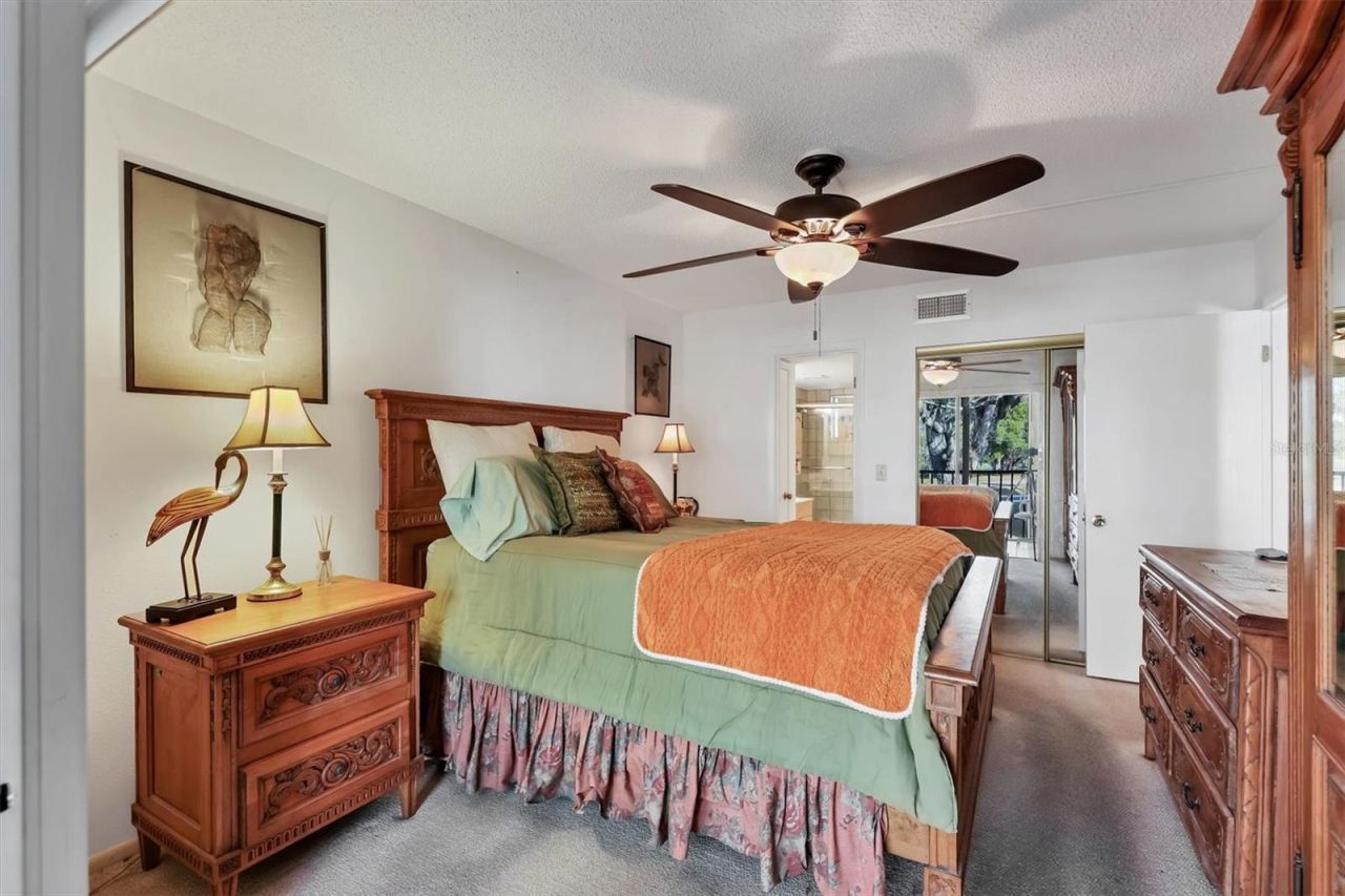 1310 Glen Oaks Drive E, Unit 285E, Sarasota, FL 34232 Photo