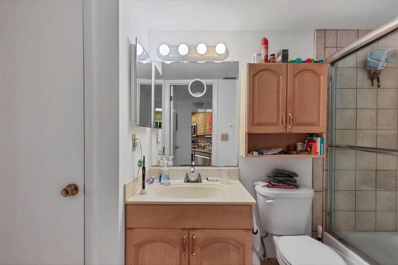 1310 Glen Oaks Drive E, Unit 285E, Sarasota, FL 34232 Photo