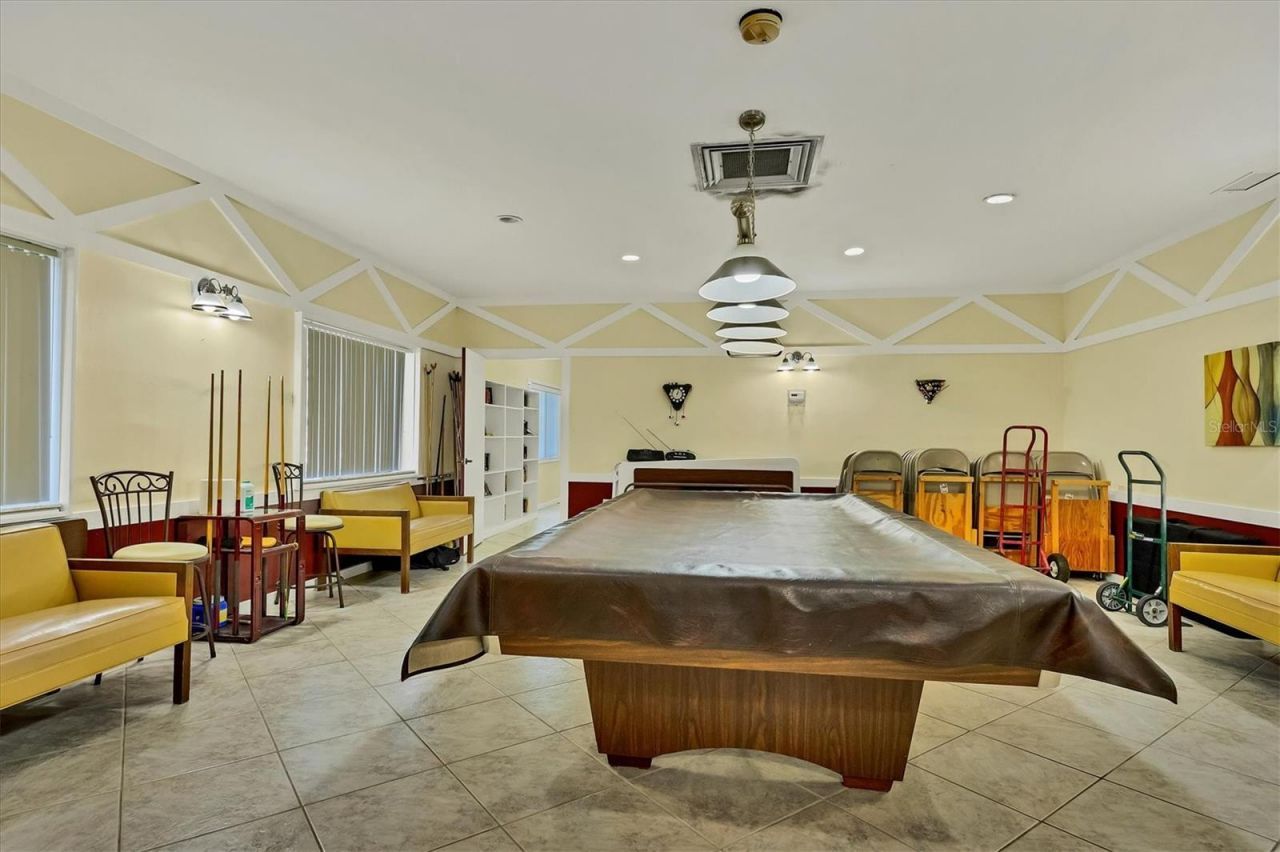1310 Glen Oaks Drive E, Unit 285E, Sarasota, FL 34232 Photo