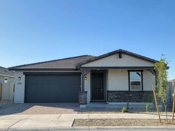 17725 W ILLINI Street, Goodyear, AZ 85338