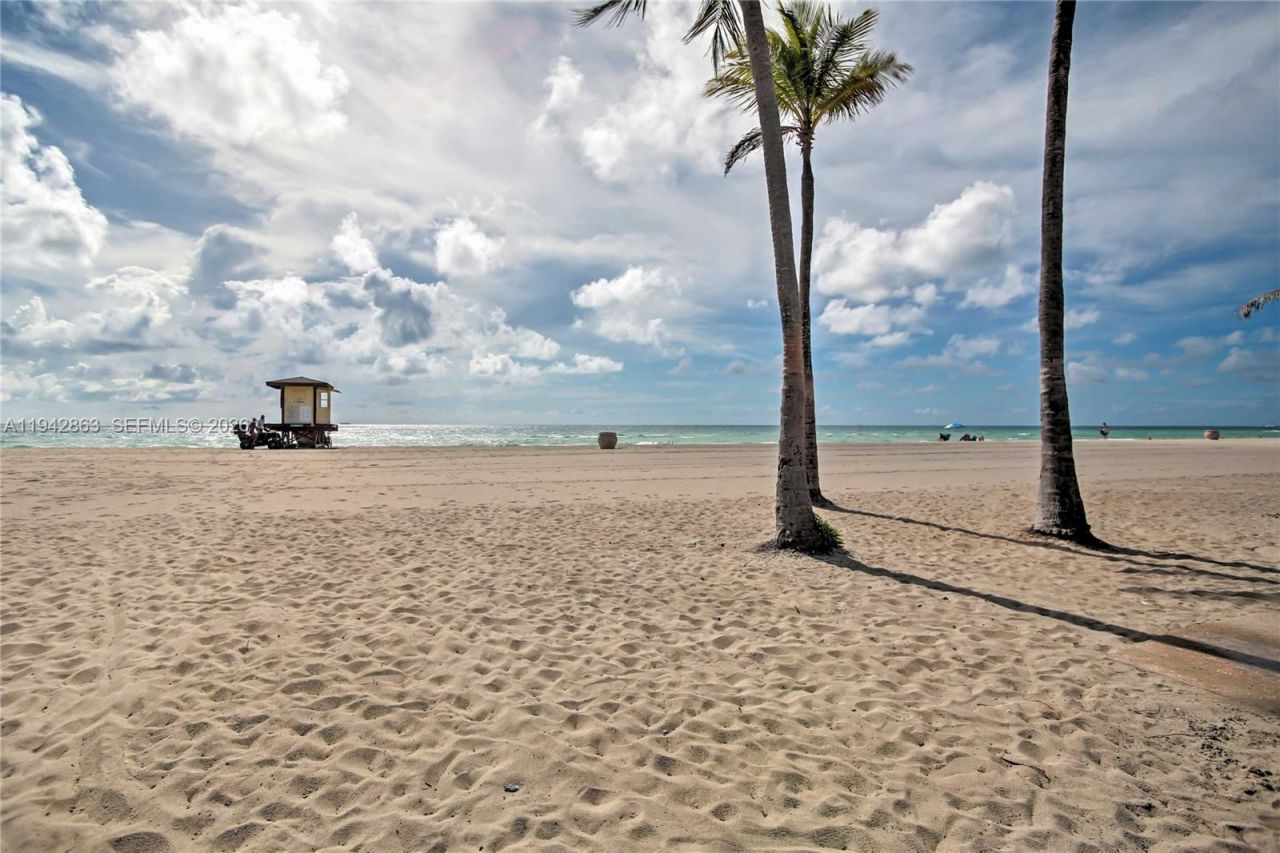 801 S Ocean Dr, Unit 1004, Hollywood, FL 33019 Photo