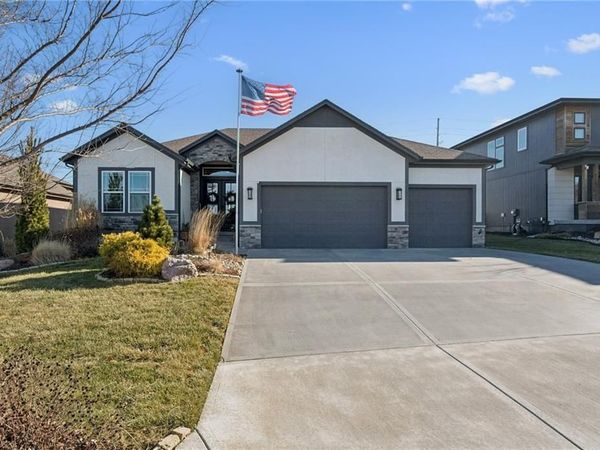 8785 Greeley Street, Lenexa, KS 66227