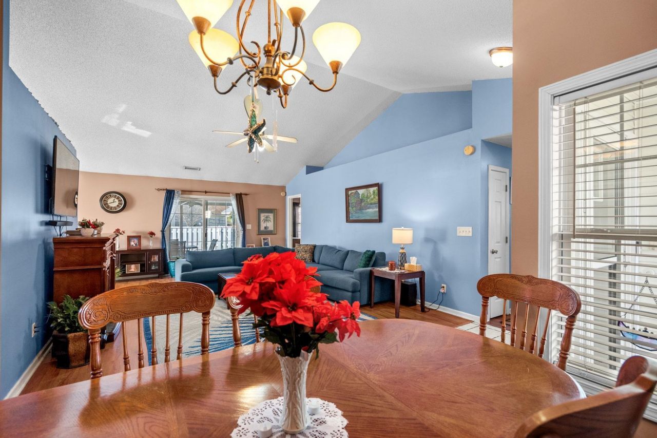 120 Point Break Dr. Photo 10