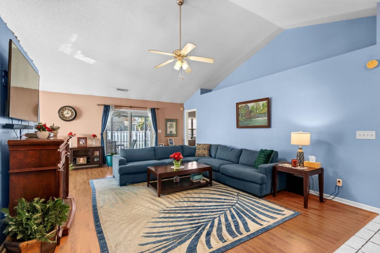 120 Point Break Dr. Photo 11